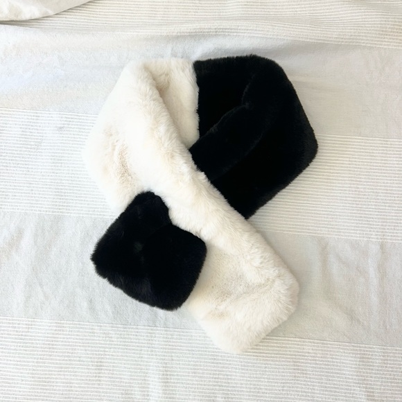 Apparis Faux Fur Layne Stole Black and White Soft Plush Scarf - Picture 4 of 9